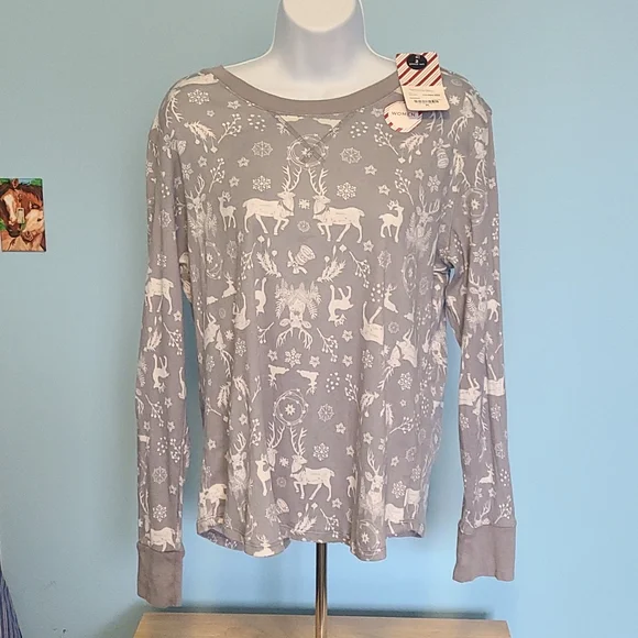 BRAND NEW! 2 Piece Pajama Set. - Picture 11 of 13